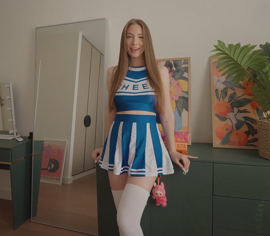 Emilia Bunny Naughty Cheerleader Private Sextape