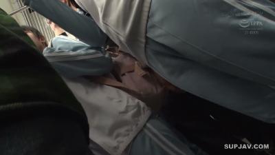 [mosaic_reduce_version] NHDTC-162 通学電車で突然ジャージをずり下げられるオマ○コ丸出し羞恥で逃げられずイカされまくるスポーツ女子