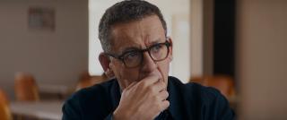 ������ �� �������� ��������������� / Regarde (2025/WEB-DL/WEB-DLRip)