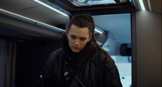 ����� / Coutures (2025/WEB-DL/WEB-DLRip)