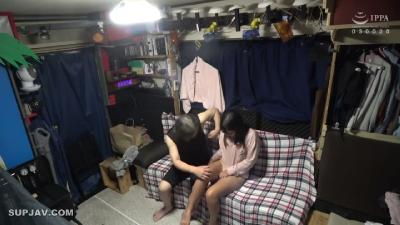 [mosaic_reduce_version] C-2966 完全密着ドキュメント 自分の部屋に泊まることになった妻の女友達 「人妻梨花さん(仮名)二十七歳」に当然のように手を出してしまうワタシ 31