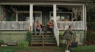 ���������� ����� �������� / Remarkably Bright Creatures (2026/WEB-DL/WEB-DLRip)