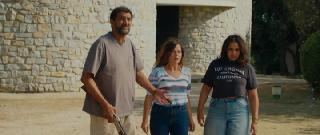 ������������ ��������� / Classe moyenne (2025/WEB-DL/WEB-DLRip)